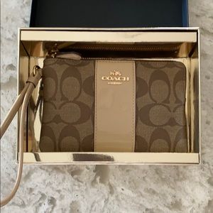 Coach wristlet